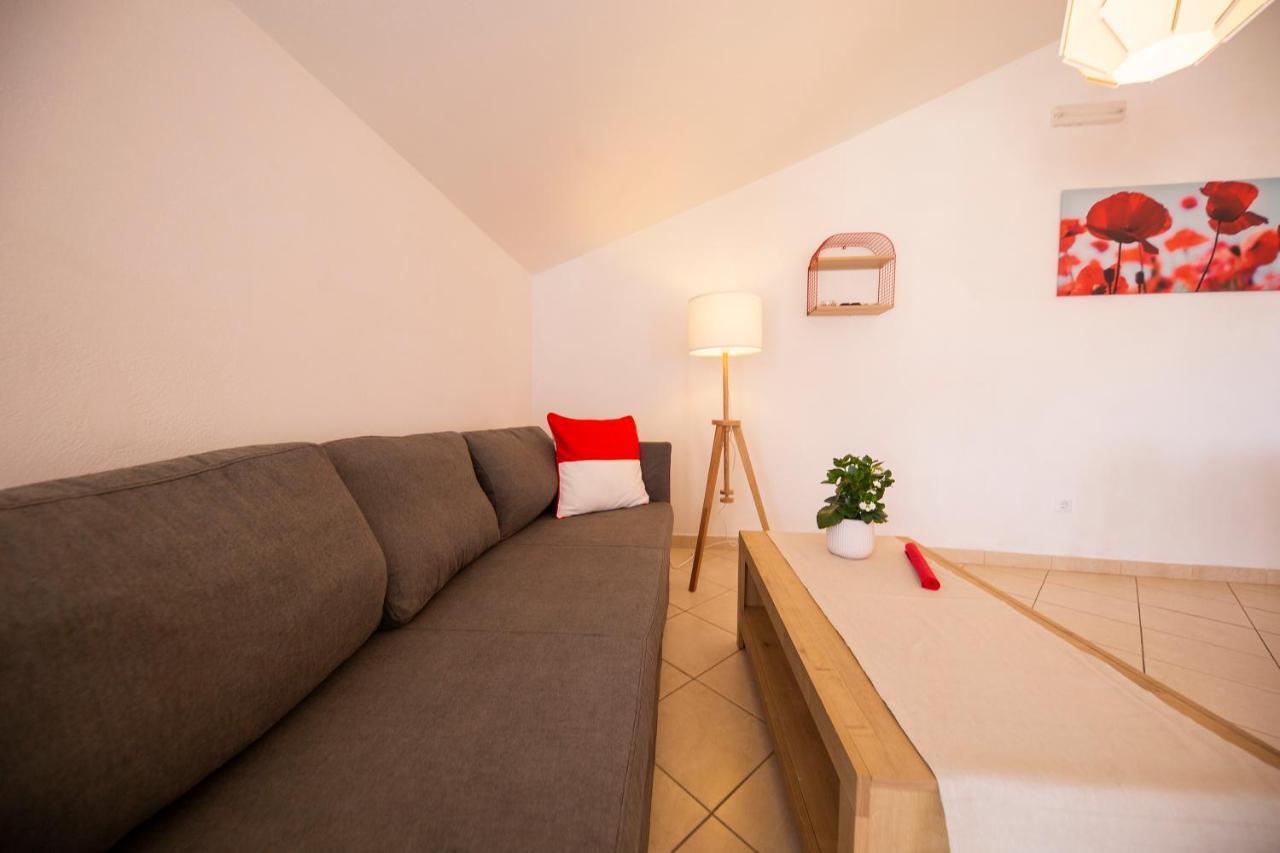 Apartments Leonarda Murter Exterior foto